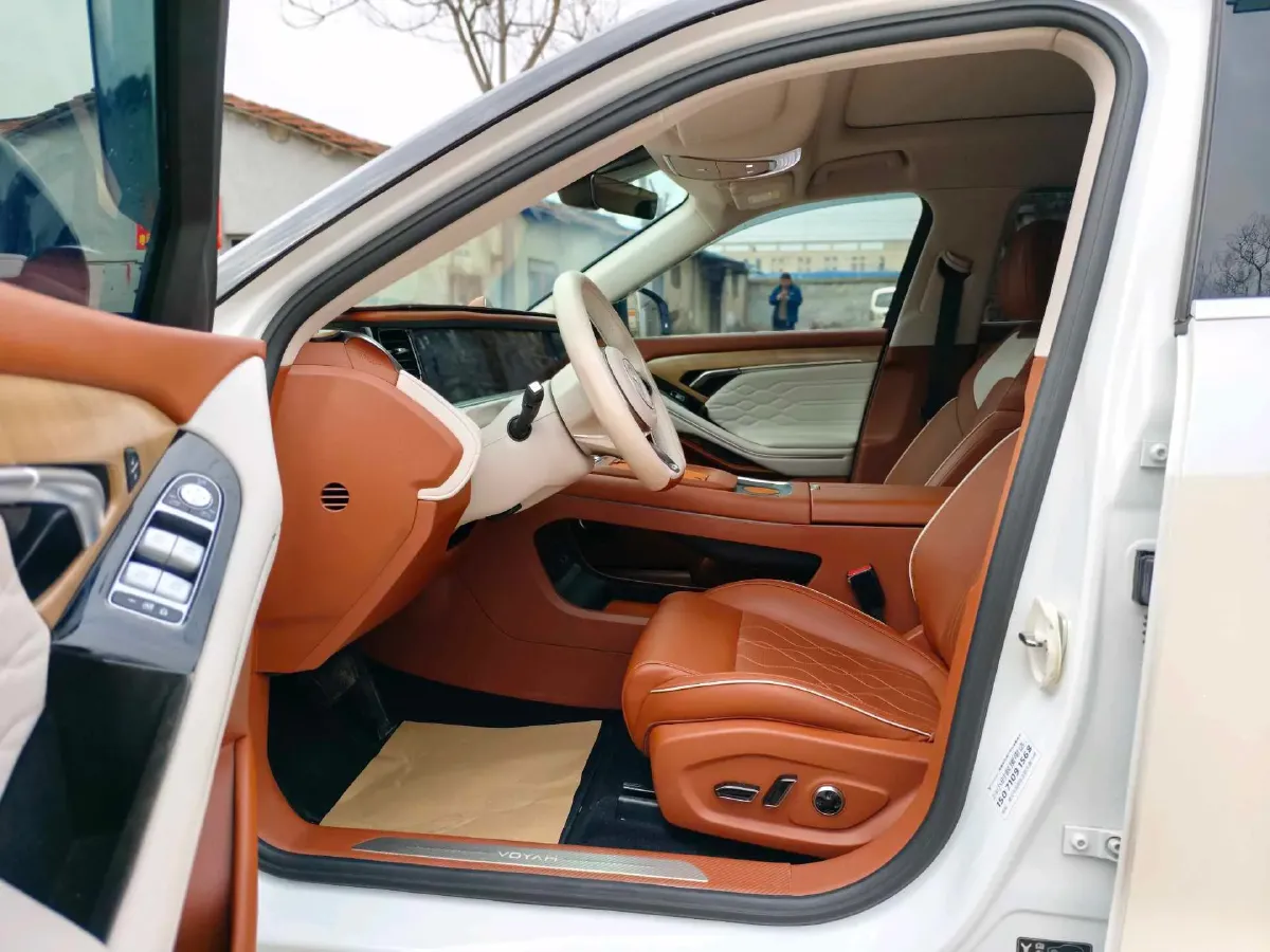 2024 Voyah FREE 1.5T 150HP L4 REEV 39.2KWH,autocango,china used car exporter,china ev exporter,chinese used car exporter,chinese used ev exporter