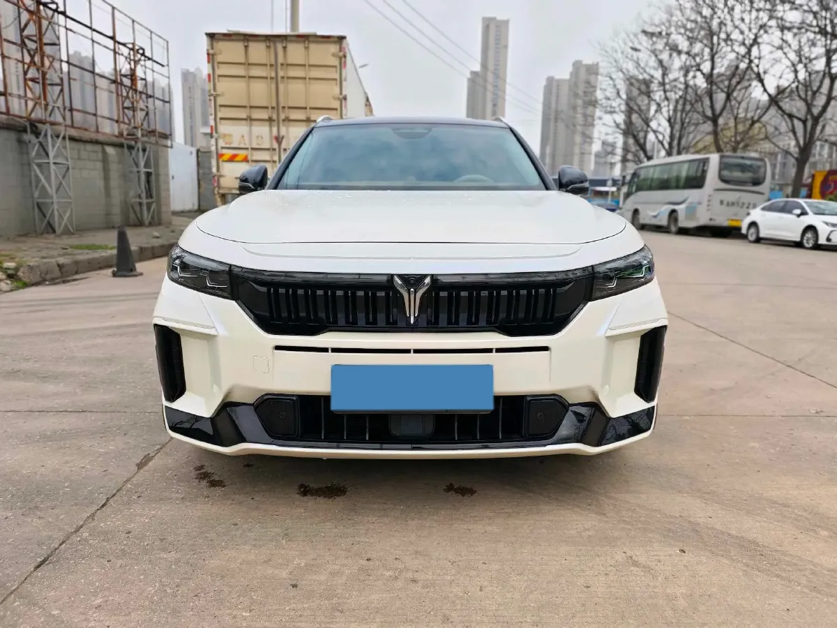 2024 Voyah FREE 1.5T 150HP L4 REEV 39.2KWH,autocango,china used car exporter,china ev exporter,chinese used car exporter,chinese used ev exporter