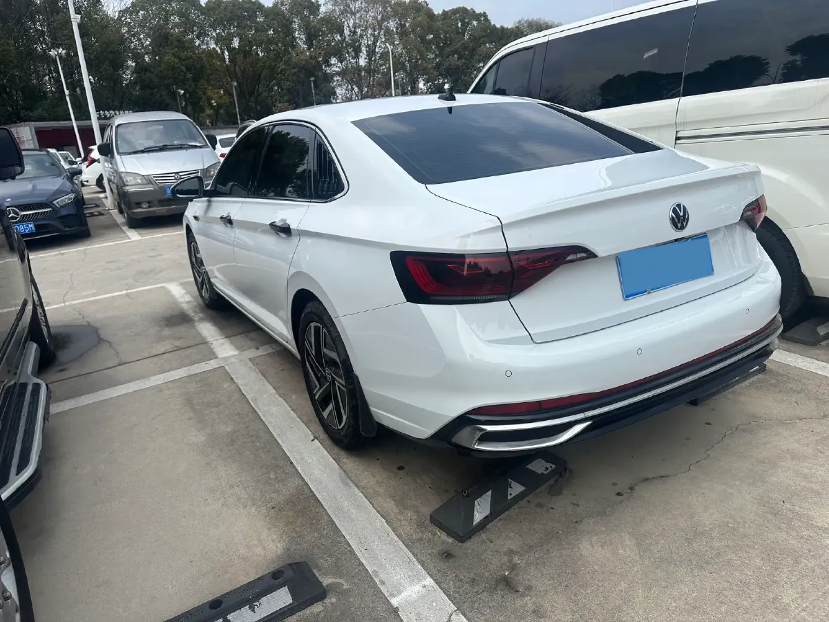 2023 Volkswagen Sagitar 1.5T 160HP L4 7DCT,autocango,china used car exporter,china ev exporter,chinese used car exporter,chinese used ev exporter