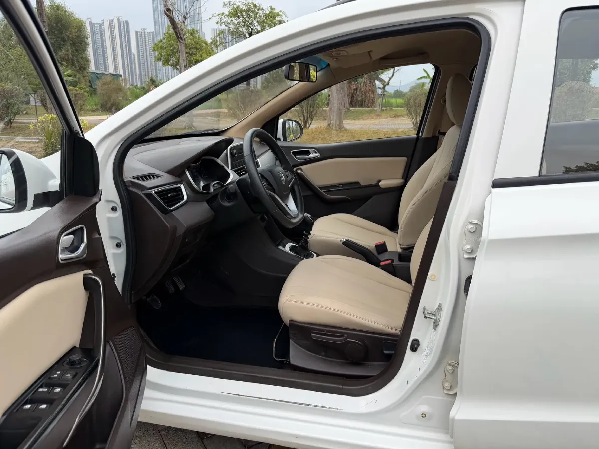 2019 JinBei XinYuan T32S 1.5L 102HP L4 5MT,autocango,china used car exporter,china ev exporter,chinese used car exporter,chinese used ev exporter