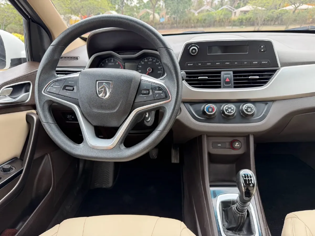 2019 JinBei XinYuan T32S 1.5L 102HP L4 5MT,autocango,china used car exporter,china ev exporter,chinese used car exporter,chinese used ev exporter