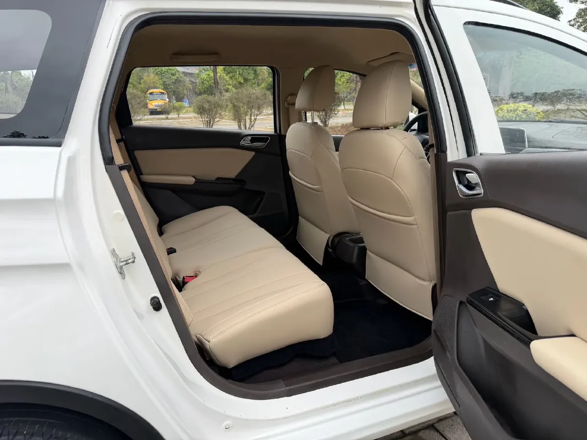 2019 JinBei XinYuan T32S 1.5L 102HP L4 5MT,autocango,china used car exporter,china ev exporter,chinese used car exporter,chinese used ev exporter