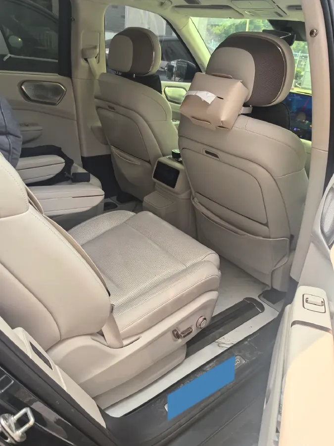 2025 LYNK&CO 900 2.0T 254HP L4 3DHT PHEV,autocango,china used car exporter,china ev exporter,chinese used car exporter,chinese used ev exporter