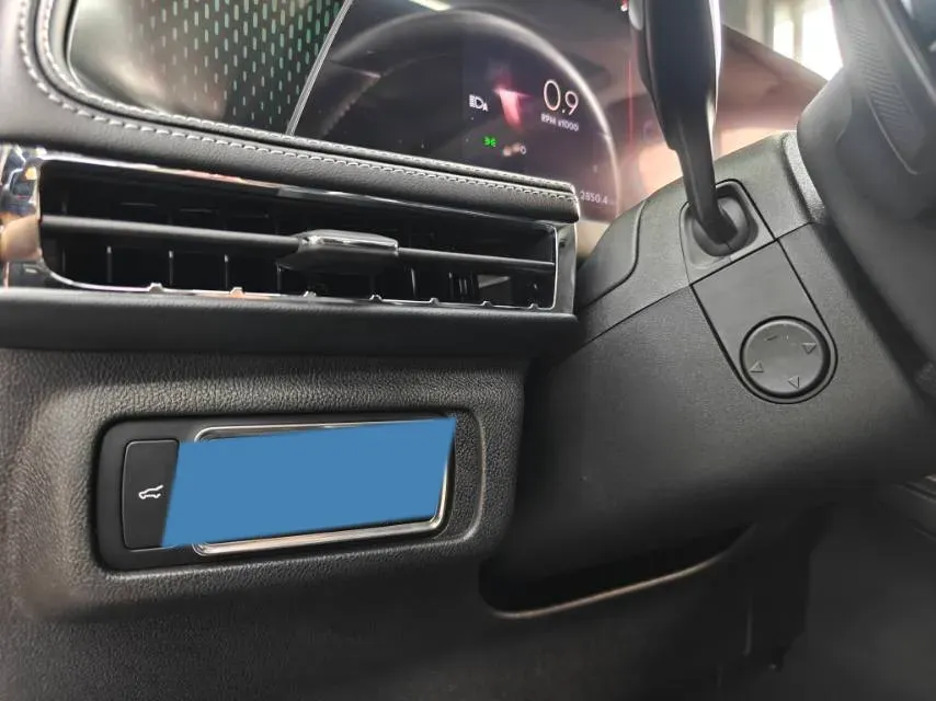 2024 Lincoln Corsair 2.0T 261HP L4 8AT,autocango,china used car exporter,china ev exporter,chinese used car exporter,chinese used ev exporter