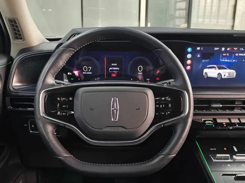 2024 Lincoln Corsair 2.0T 261HP L4 8AT,autocango,china used car exporter,china ev exporter,chinese used car exporter,chinese used ev exporter