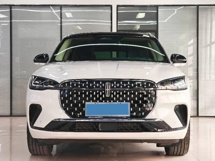 2024 Lincoln Corsair 2.0T 261HP L4 8AT,autocango,china used car exporter,china ev exporter,chinese used car exporter,chinese used ev exporter