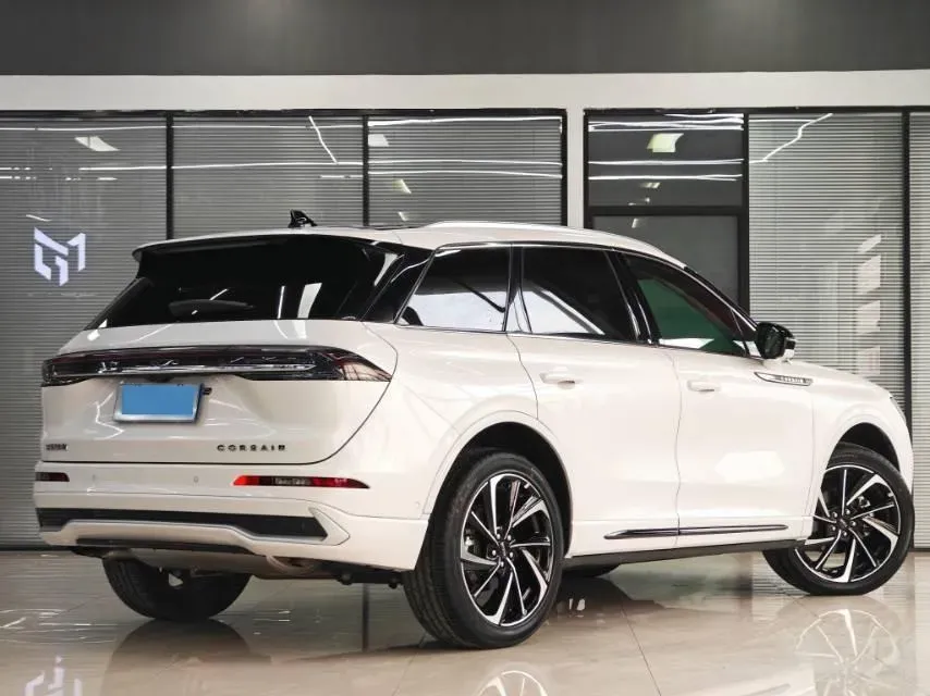 2024 Lincoln Corsair 2.0T 261HP L4 8AT,autocango,china used car exporter,china ev exporter,chinese used car exporter,chinese used ev exporter