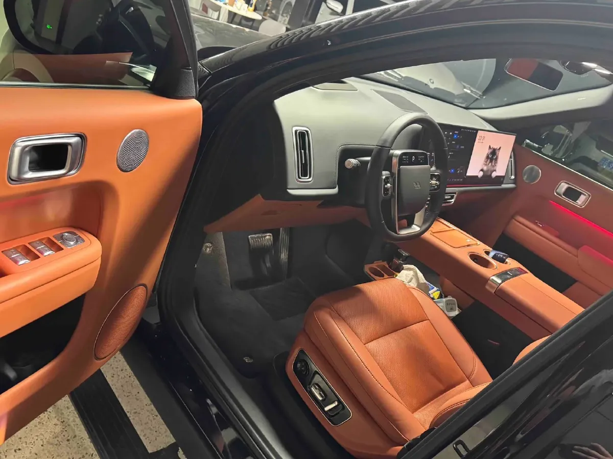 2024 Volvo S60 2.0T 197HP L4 7DCT,autocango,china used car exporter,china ev exporter,chinese used car exporter,chinese used ev exporter