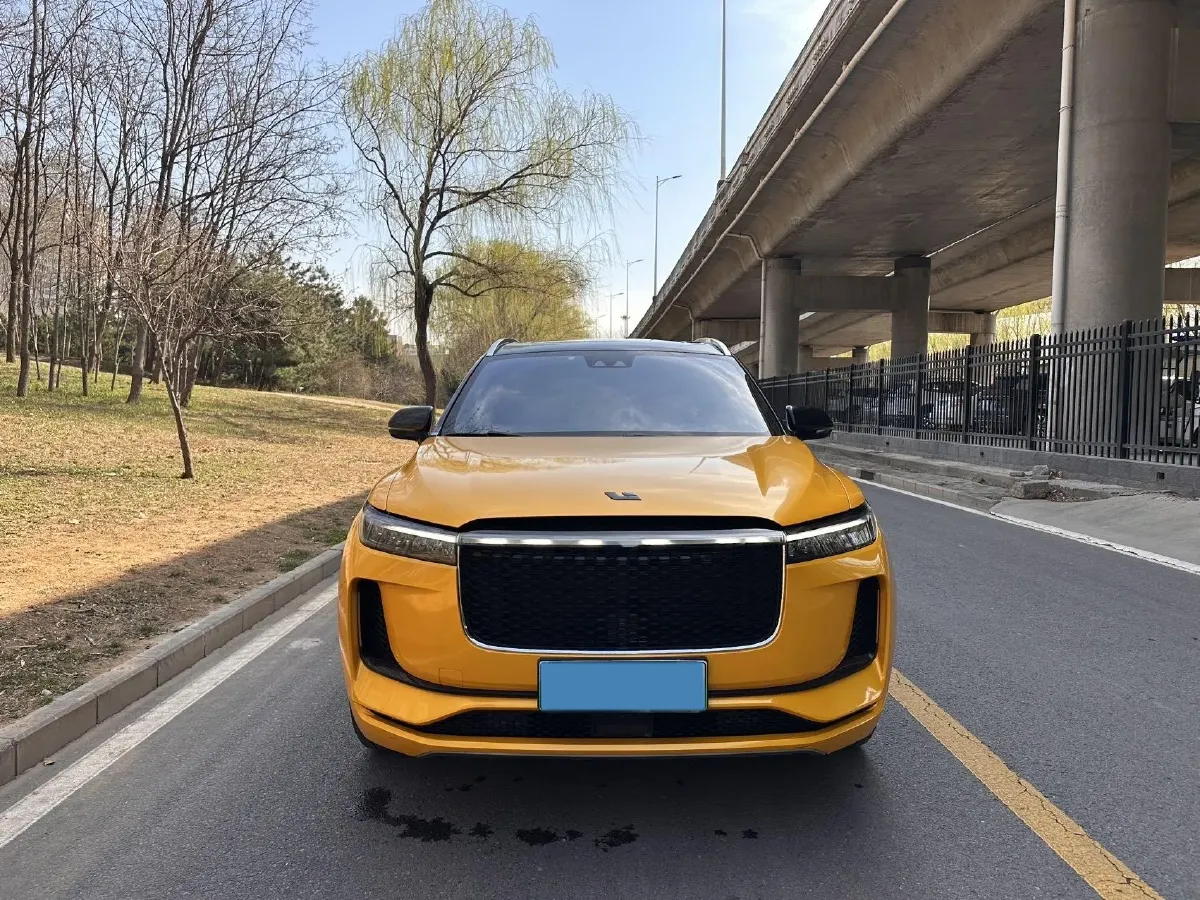 2020 Li ONE Range Extended 131HP REEV 40.5KWH,autocango,china used car exporter,china ev exporter,chinese used car exporter,chinese used ev exporter