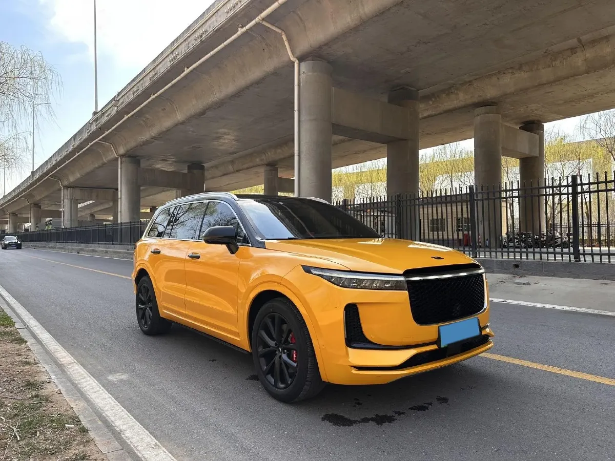 2020 Li ONE Range Extended 131HP REEV 40.5KWH,autocango,china used car exporter,china ev exporter,chinese used car exporter,chinese used ev exporter