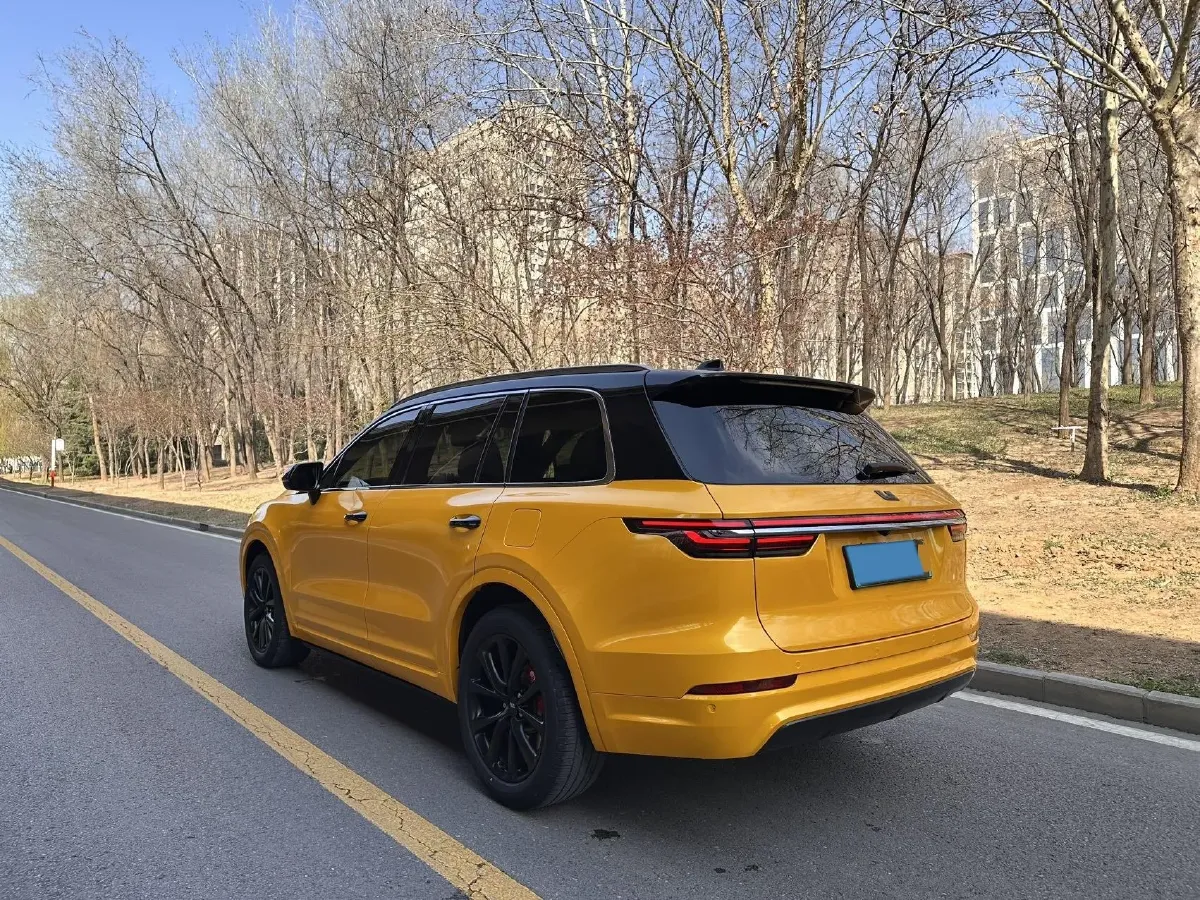 2020 Li ONE Range Extended 131HP REEV 40.5KWH,autocango,china used car exporter,china ev exporter,chinese used car exporter,chinese used ev exporter