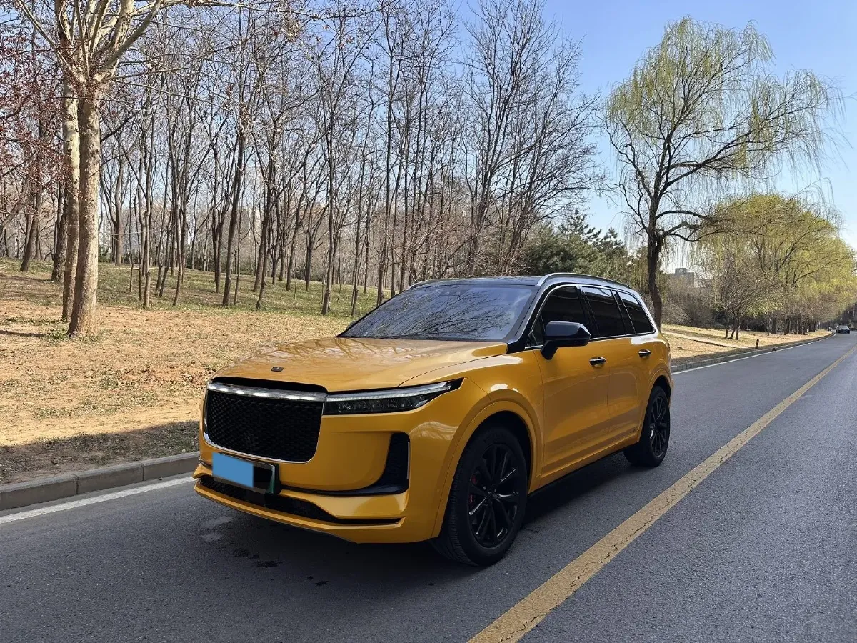 2020 Li ONE Range Extended 131HP REEV 40.5KWH,autocango,china used car exporter,china ev exporter,chinese used car exporter,chinese used ev exporter