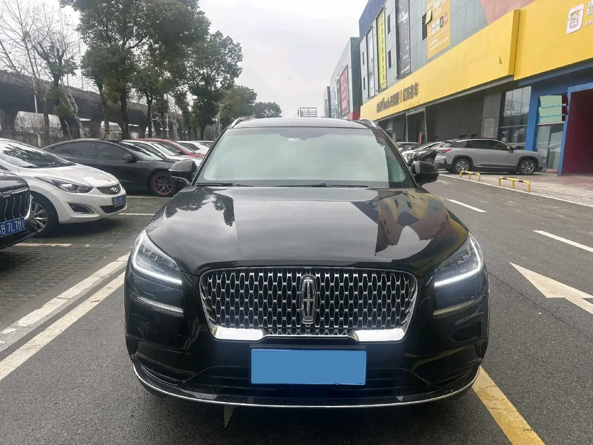 2022 Lincoln Corsair 2.0T 245HP L4 8AT,autocango,china used car exporter,china ev exporter,chinese used car exporter,chinese used ev exporter