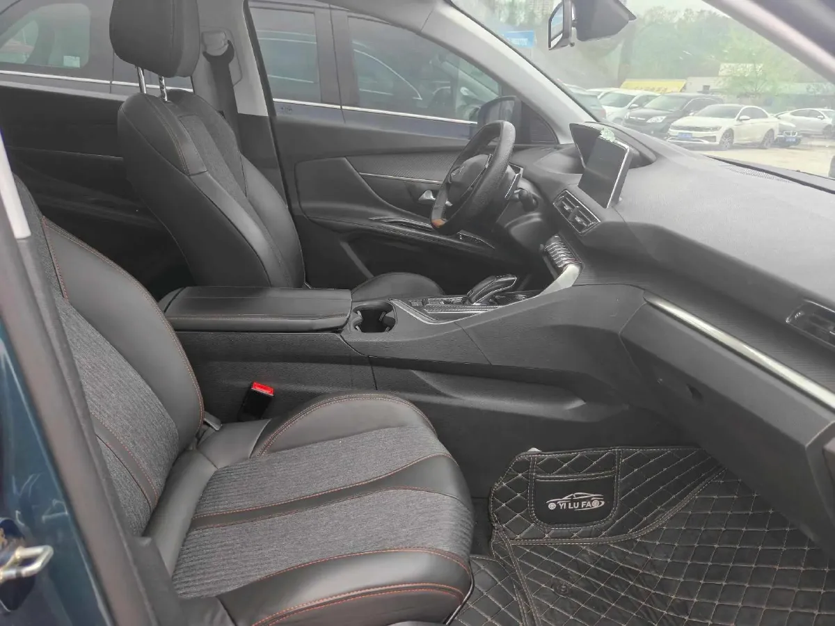 2017 Peugeot 5008 1.6T 167HP L4 6AT,autocango,china used car exporter,china ev exporter,chinese used car exporter,chinese used ev exporter