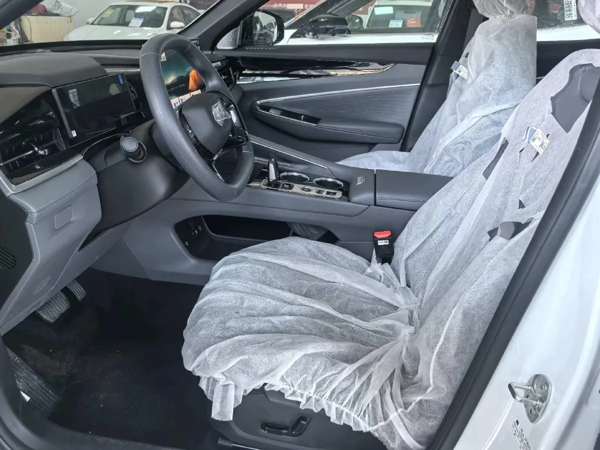 2026 Geely Azkarra 1.5T 181HP L4 7DCT,autocango,china used car exporter,china ev exporter,chinese used car exporter,chinese used ev exporter