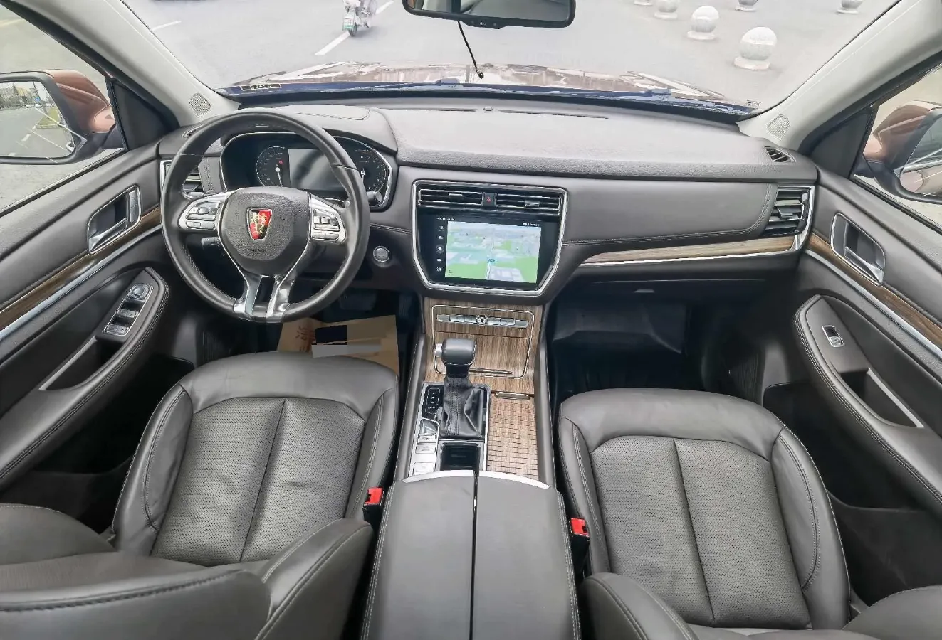 2018 Roewe RX5 2.0T 220HP L4 6DCT,autocango,china used car exporter,china ev exporter,chinese used car exporter,chinese used ev exporter