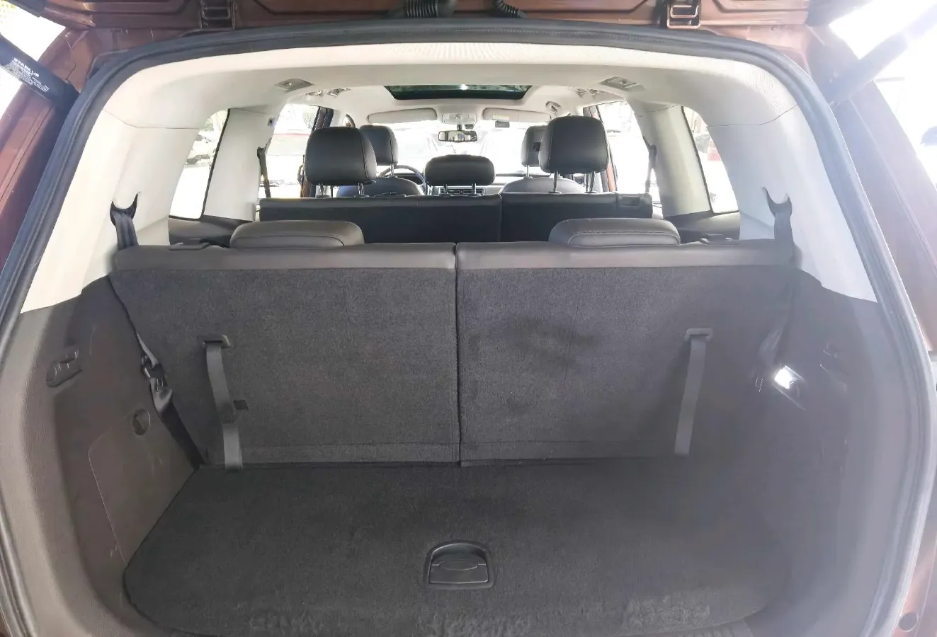 2018 Roewe RX5 2.0T 220HP L4 6DCT,autocango,china used car exporter,china ev exporter,chinese used car exporter,chinese used ev exporter