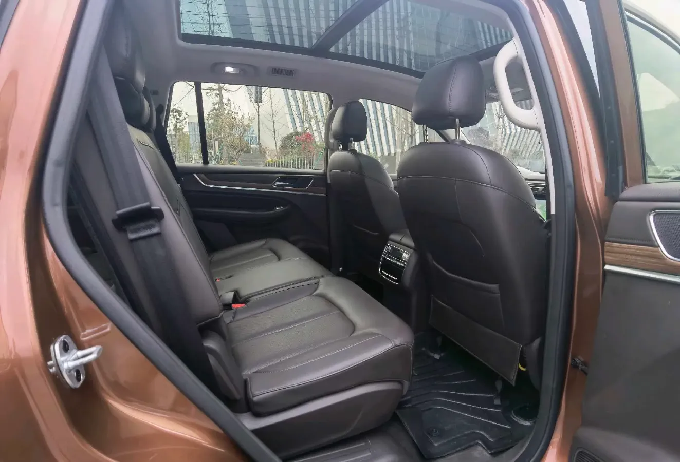 2018 Roewe RX5 2.0T 220HP L4 6DCT,autocango,china used car exporter,china ev exporter,chinese used car exporter,chinese used ev exporter