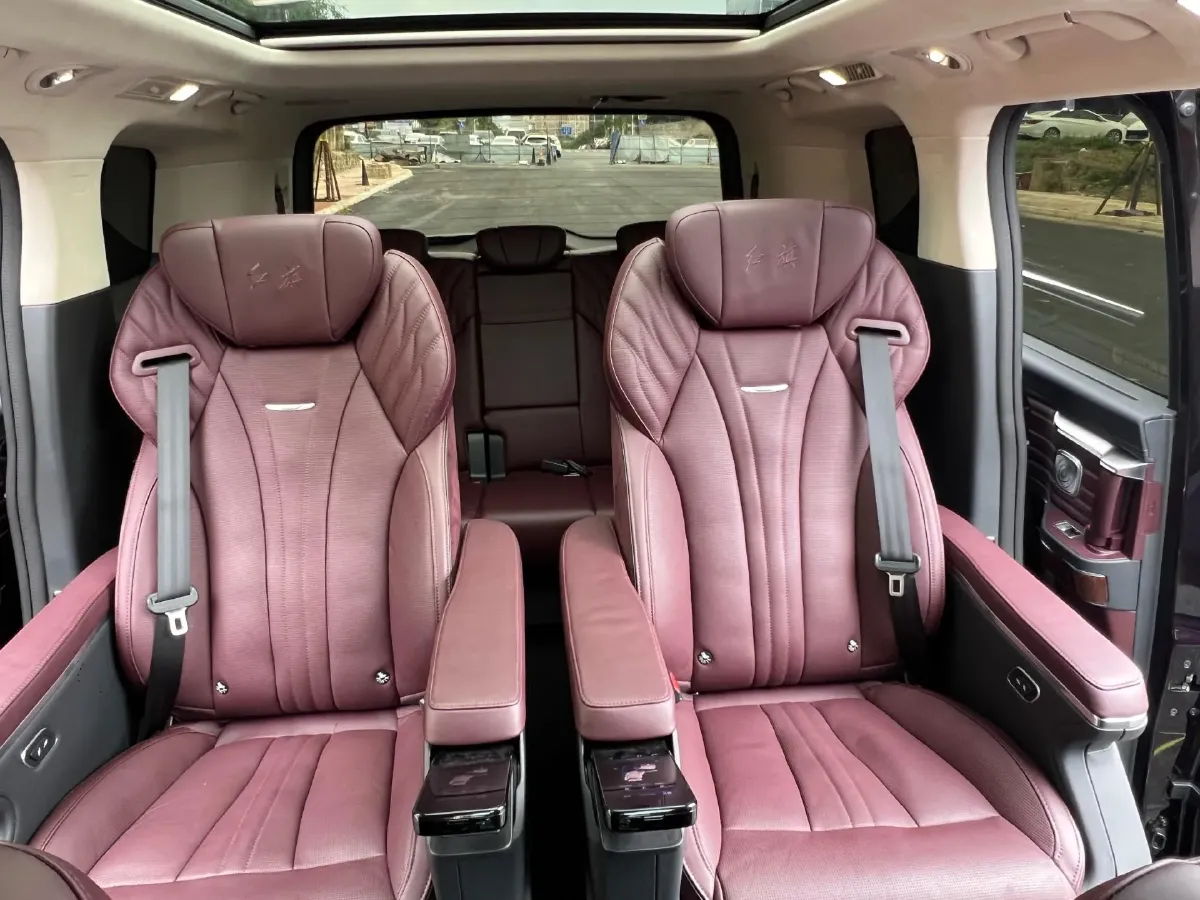 2023 HongQi HQ9 2.0T 252HP L4 8AT,autocango,china used car exporter,china ev exporter,chinese used car exporter,chinese used ev exporter