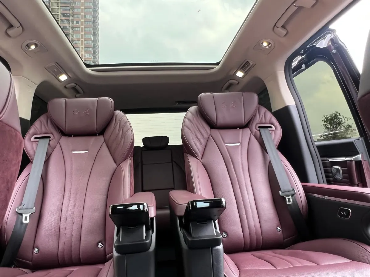 2023 HongQi HQ9 2.0T 252HP L4 8AT,autocango,china used car exporter,china ev exporter,chinese used car exporter,chinese used ev exporter