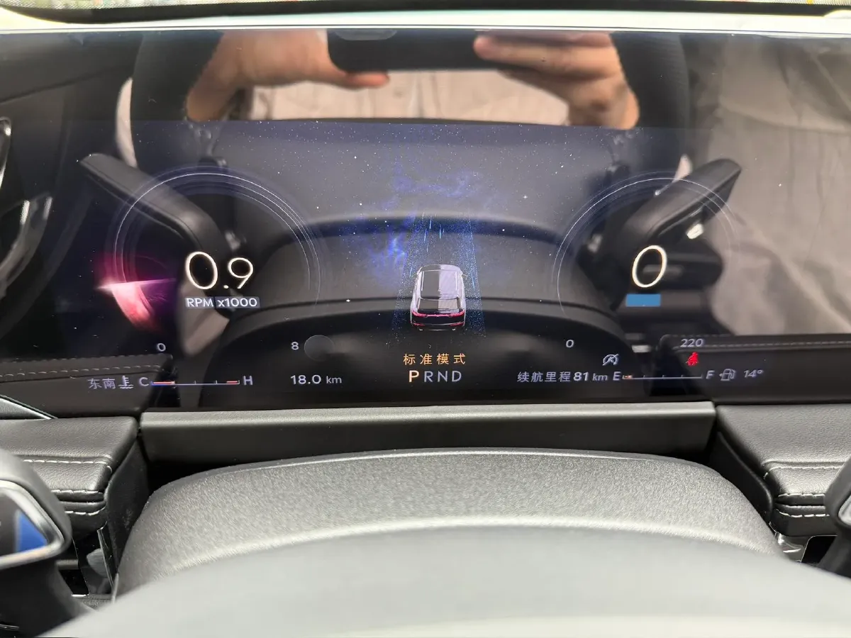 2025 Lincoln Corsair 2.0T 261HP L4 8AT,autocango,china used car exporter,china ev exporter,chinese used car exporter,chinese used ev exporter