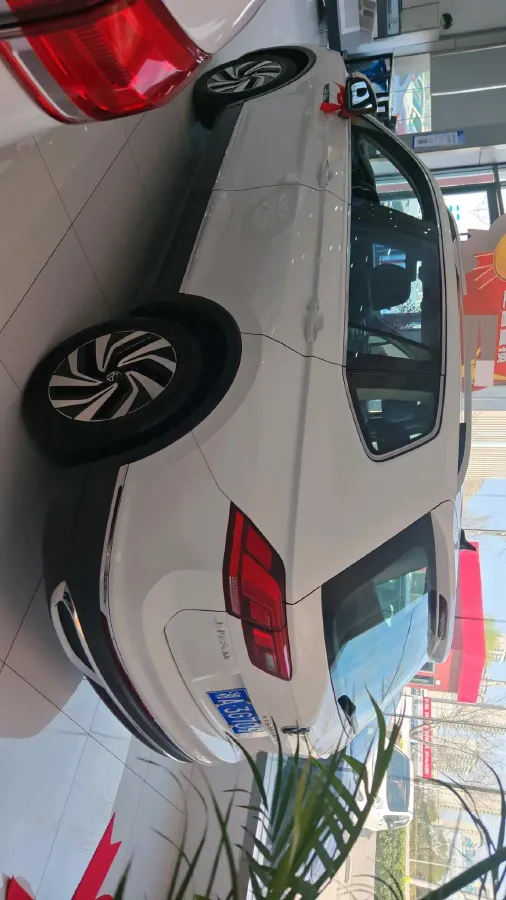 2023 Volkswagen Tiguan L 1.5T 160HP L4 7DCT,autocango,china used car exporter,china ev exporter,chinese used car exporter,chinese used ev exporter