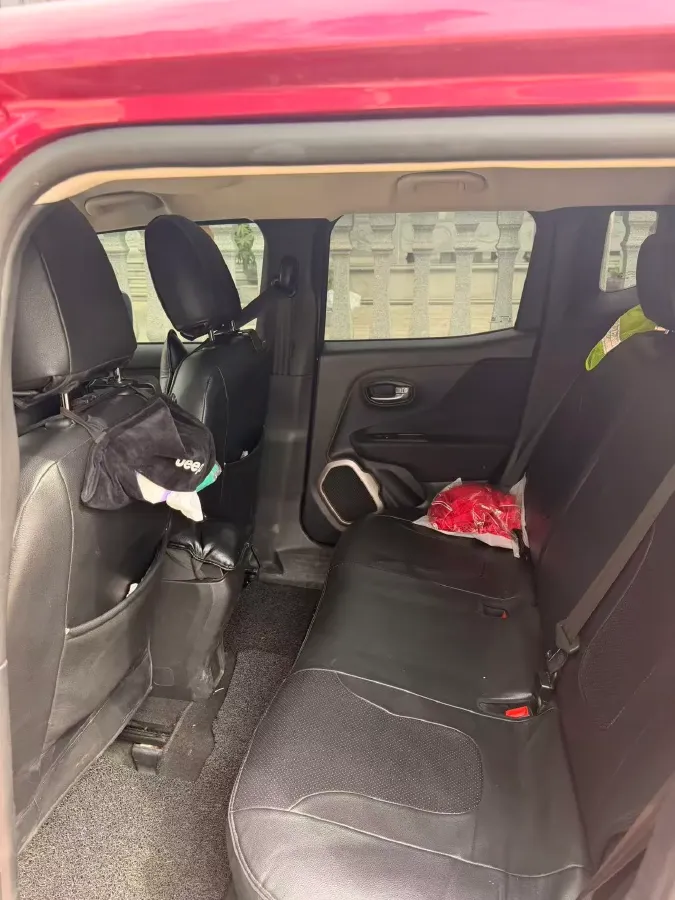 2017 Jeep Renegade 1.4T 150HP L4 7DCT,autocango,china used car exporter,china ev exporter,chinese used car exporter,chinese used ev exporter