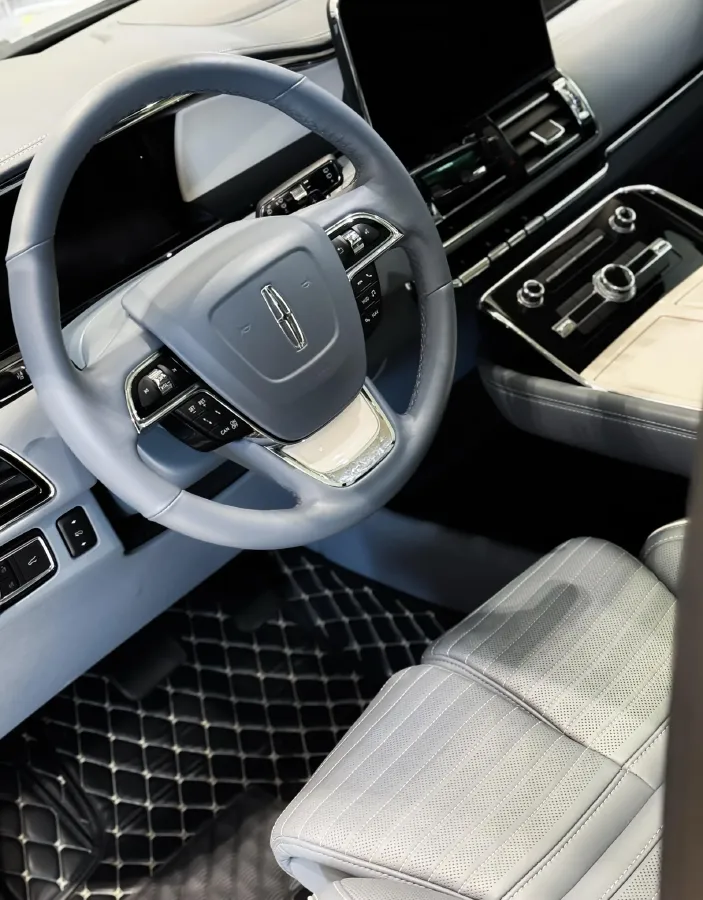 2019 Lincoln Navigator 3.5T 388HP V6 10AT,autocango,china used car exporter,china ev exporter,chinese used car exporter,chinese used ev exporter