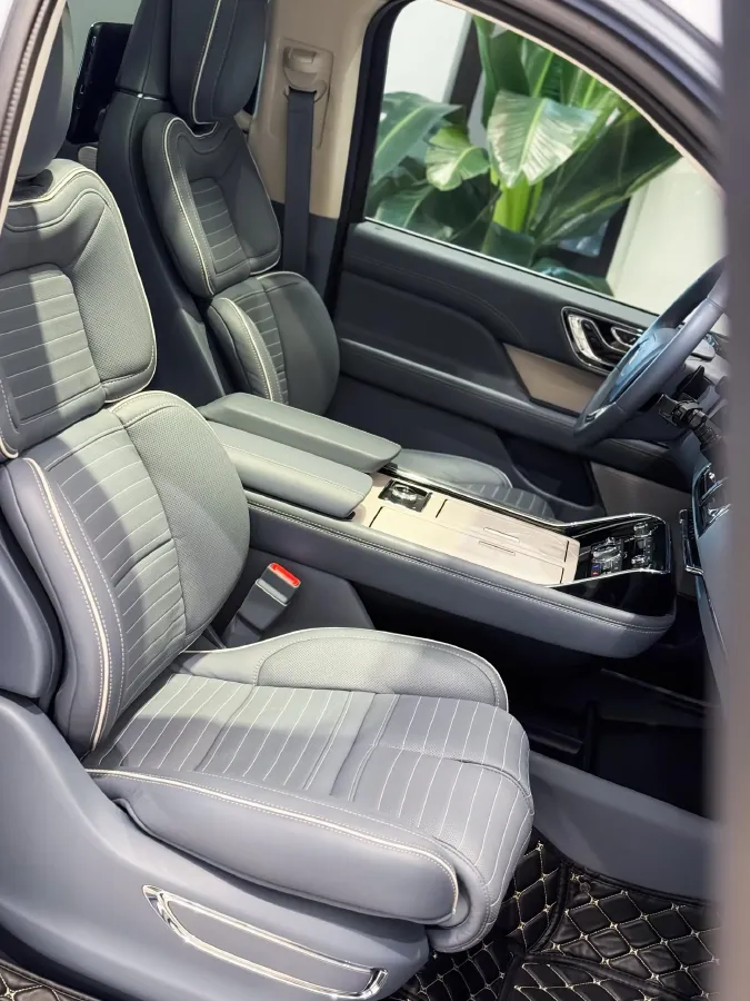 2019 Lincoln Navigator 3.5T 388HP V6 10AT,autocango,china used car exporter,china ev exporter,chinese used car exporter,chinese used ev exporter
