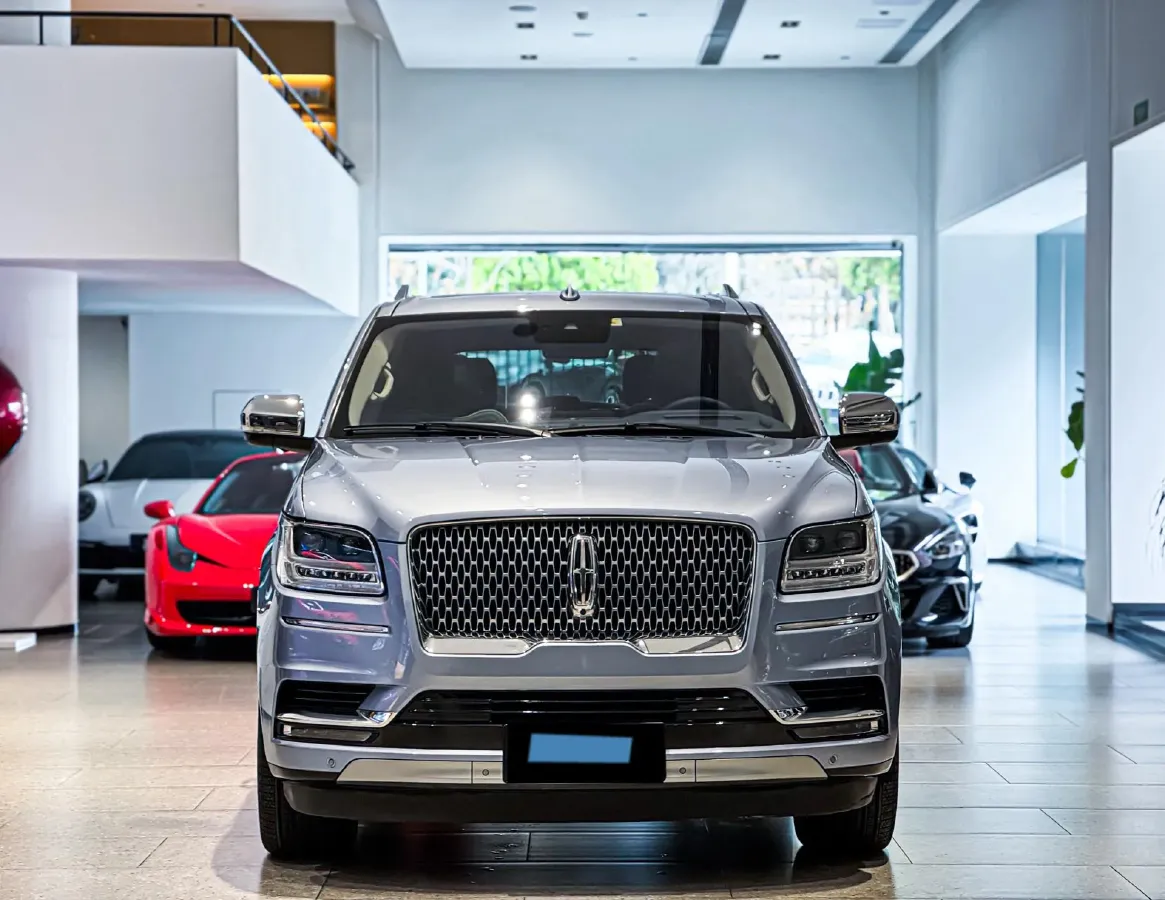 2019 Lincoln Navigator 3.5T 388HP V6 10AT,autocango,china used car exporter,china ev exporter,chinese used car exporter,chinese used ev exporter
