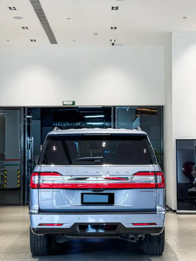 2019 Lincoln Navigator 3.5T 388HP V6 10AT,autocango,china used car exporter,china ev exporter,chinese used car exporter,chinese used ev exporter
