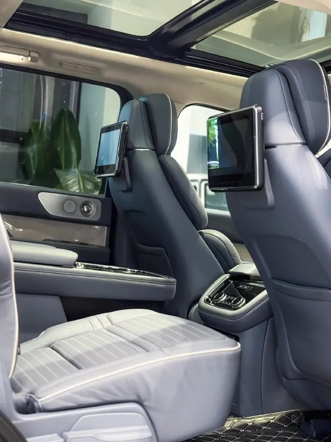 2019 Lincoln Navigator 3.5T 388HP V6 10AT,autocango,china used car exporter,china ev exporter,chinese used car exporter,chinese used ev exporter