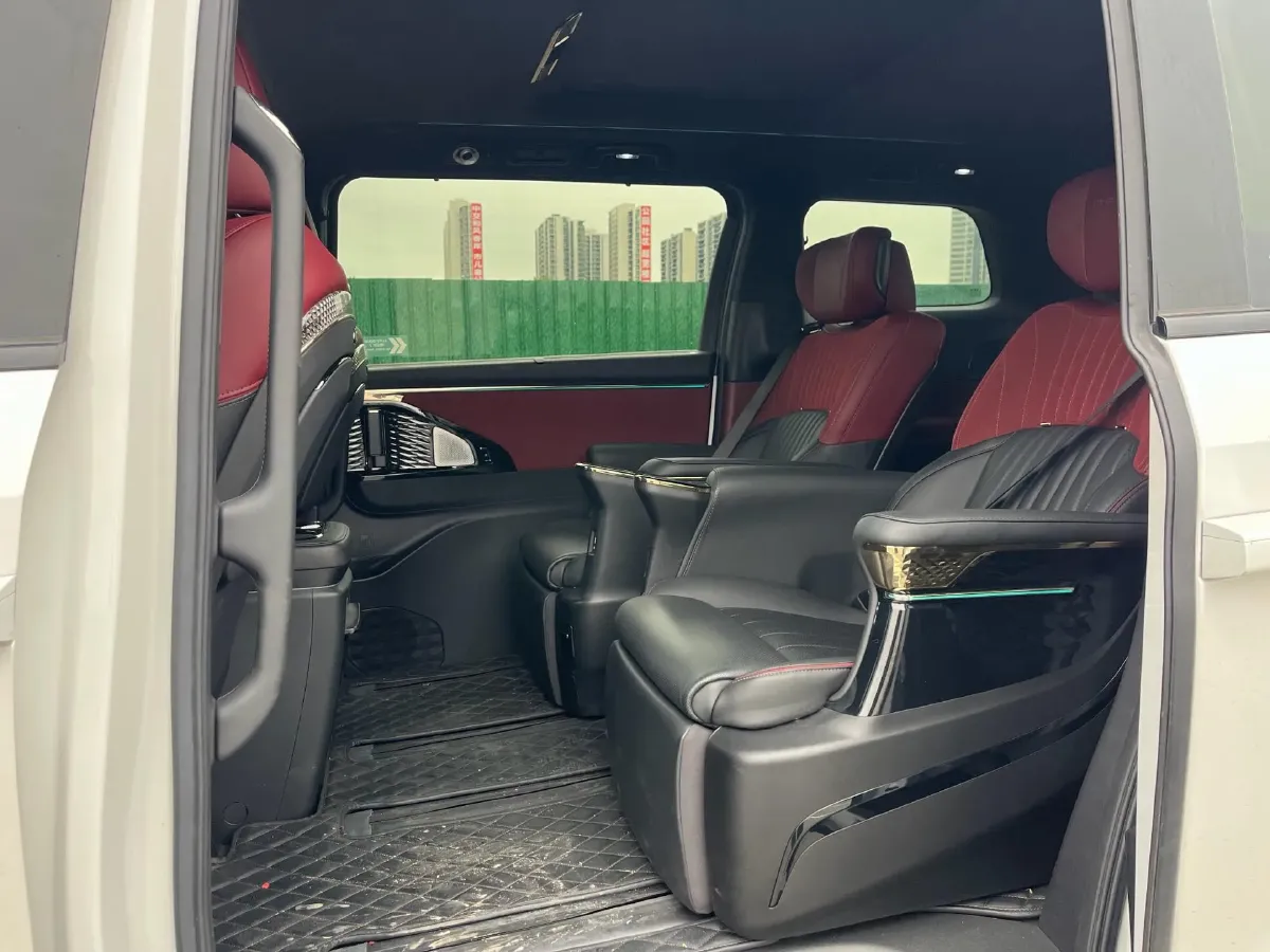 2024 GAC Trumpchi M8 2.0T 252HP L4 8AT,autocango,china used car exporter,china ev exporter,chinese used car exporter,chinese used ev exporter