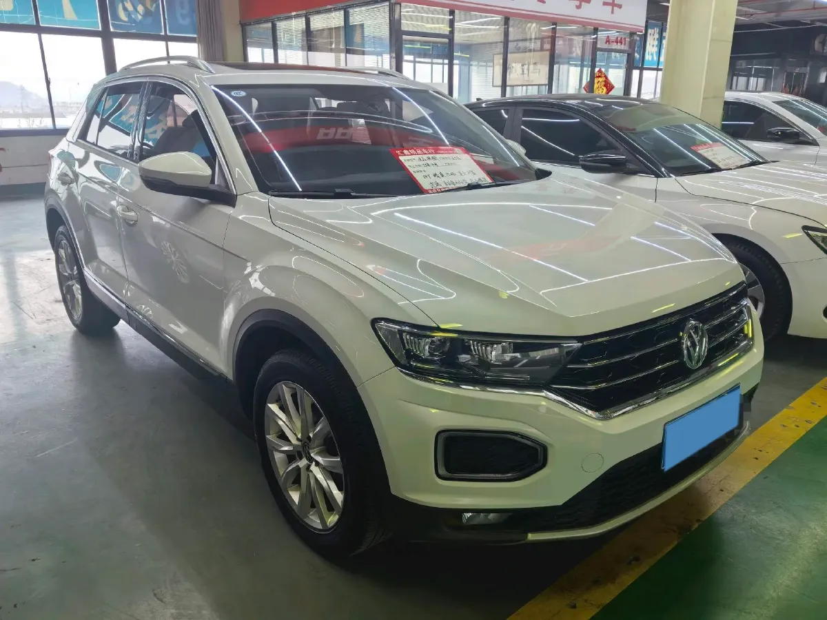 2022 Volkswagen T-Roc 1.4T 150HP L4 7DCT,autocango,china used car exporter,china ev exporter,chinese used car exporter,chinese used ev exporter
