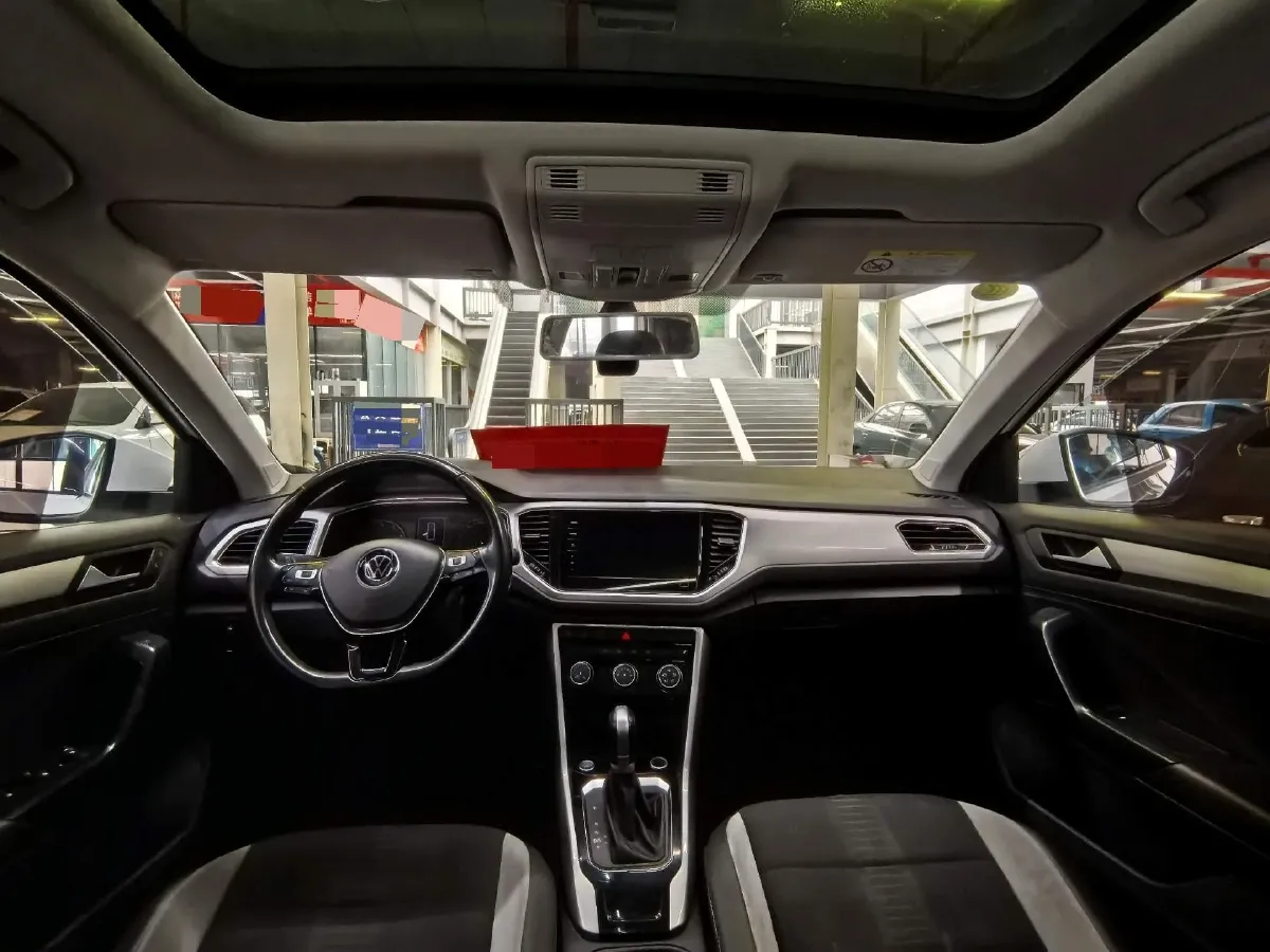 2022 Volkswagen T-Roc 1.4T 150HP L4 7DCT,autocango,china used car exporter,china ev exporter,chinese used car exporter,chinese used ev exporter