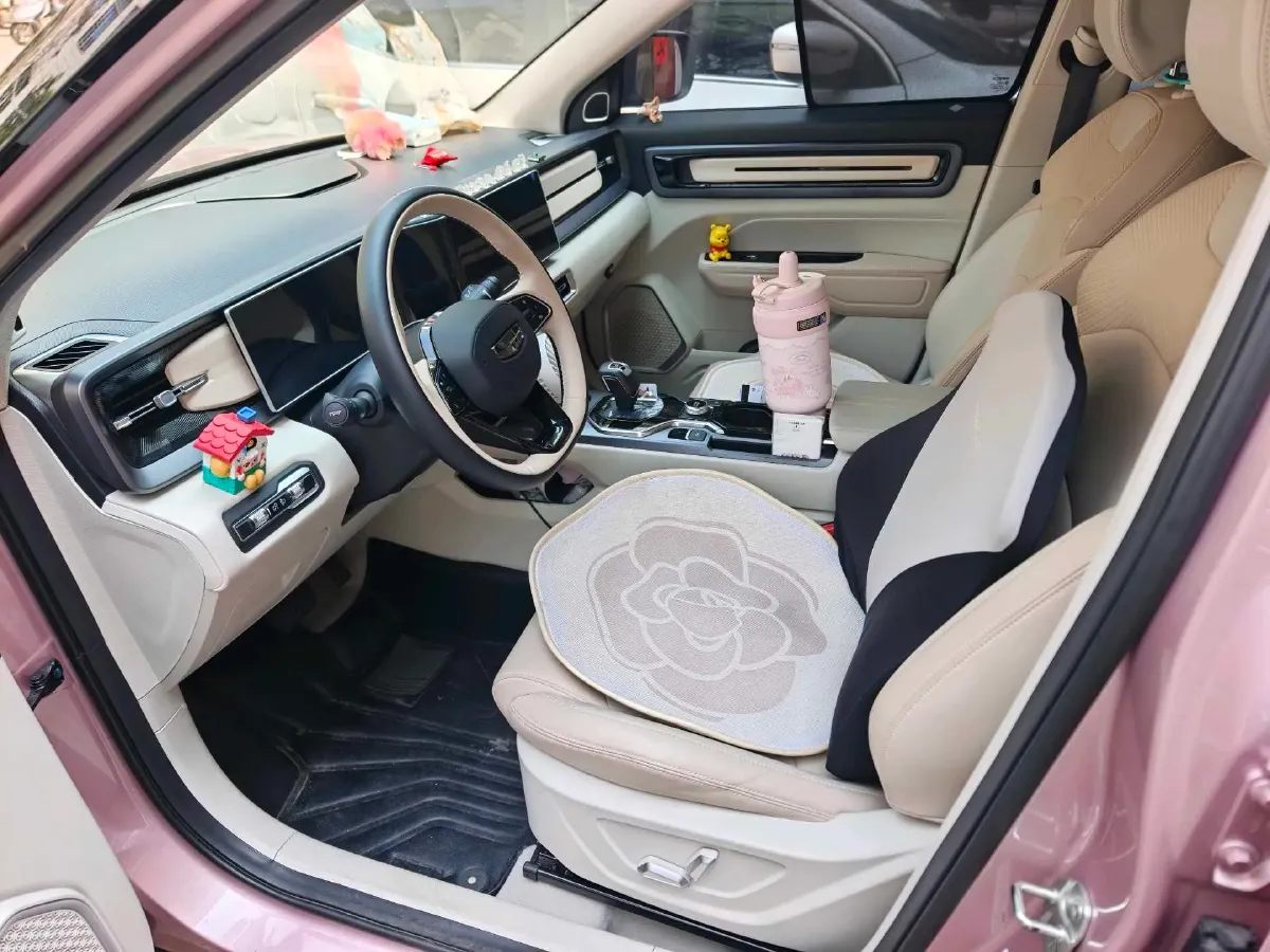 2023 Geely ICON 1.5T 181HP L4 7DCT,autocango,china used car exporter,china ev exporter,chinese used car exporter,chinese used ev exporter