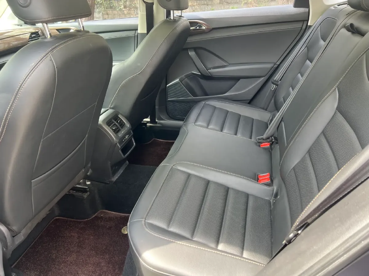 2021 Volkswagen Tharu 1.4T 150HP L4 7DCT,autocango,china used car exporter,china ev exporter,chinese used car exporter,chinese used ev exporter