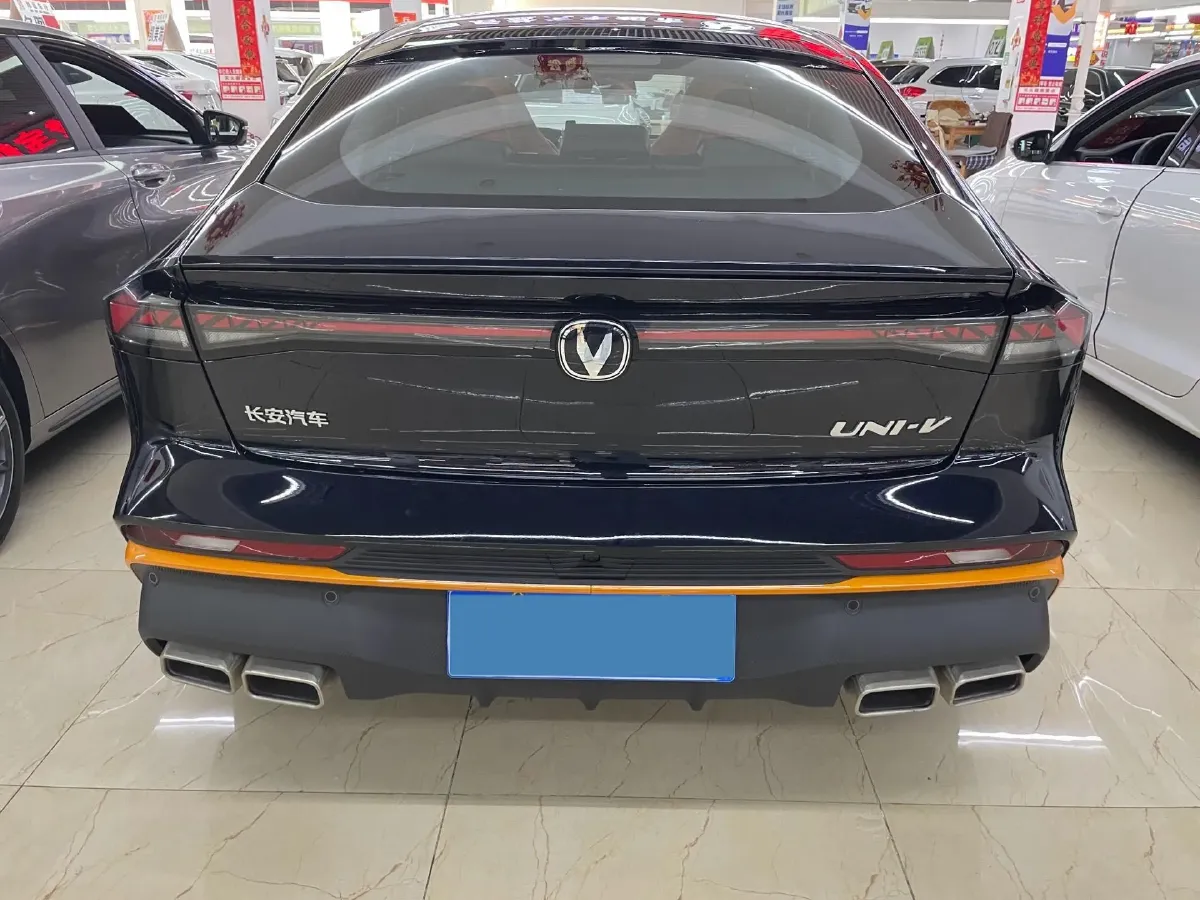 2025 ChangAn UNI-V 1.5T 192HP L4 7DCT,autocango,china used car exporter,china ev exporter,chinese used car exporter,chinese used ev exporter