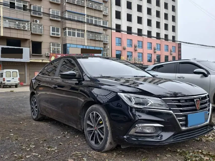 2020 Roewe i5 1.5L 120HP L4 5MT,autocango,china used car exporter,china ev exporter,chinese used car exporter,chinese used ev exporter
