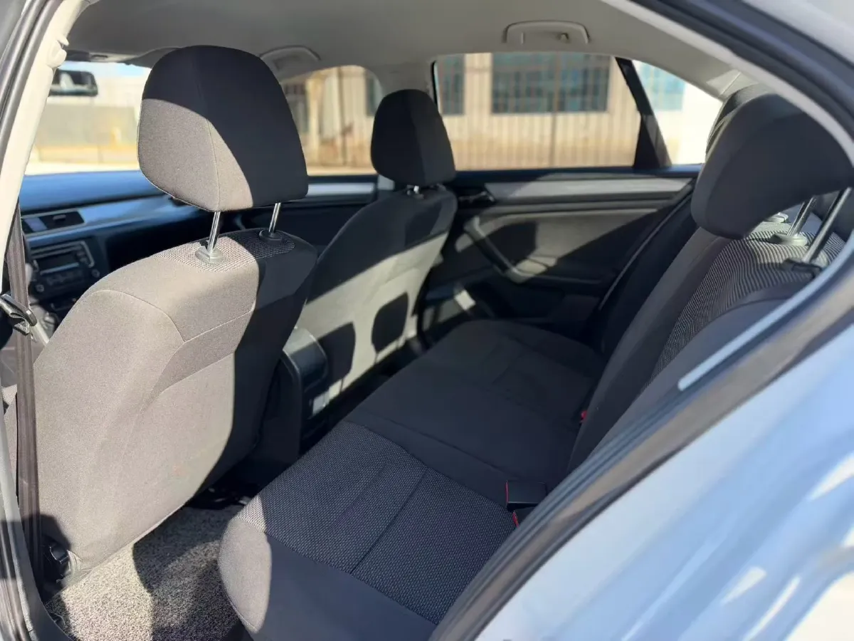 2019 Bestune T77 1.2T 143HP L4 7DCT,autocango,china used car exporter,china ev exporter,chinese used car exporter,chinese used ev exporter