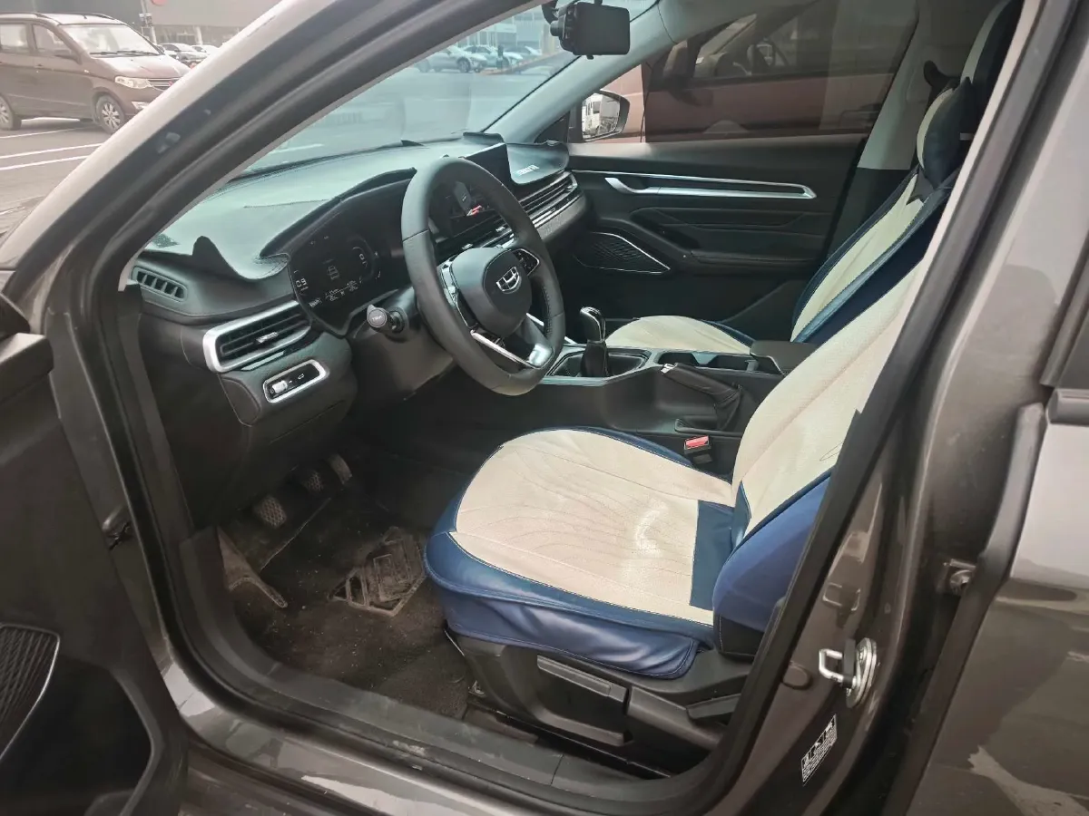 2022 Geely Emgrand 1.5L 114HP L4 5MT,autocango,china used car exporter,china ev exporter,chinese used car exporter,chinese used ev exporter