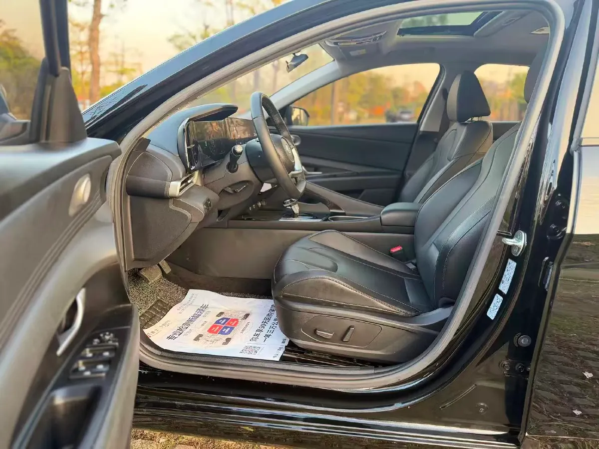 2022 Hyundai Elantra 1.5L 115HP L4 CVT,autocango,china used car exporter,china ev exporter,chinese used car exporter,chinese used ev exporter