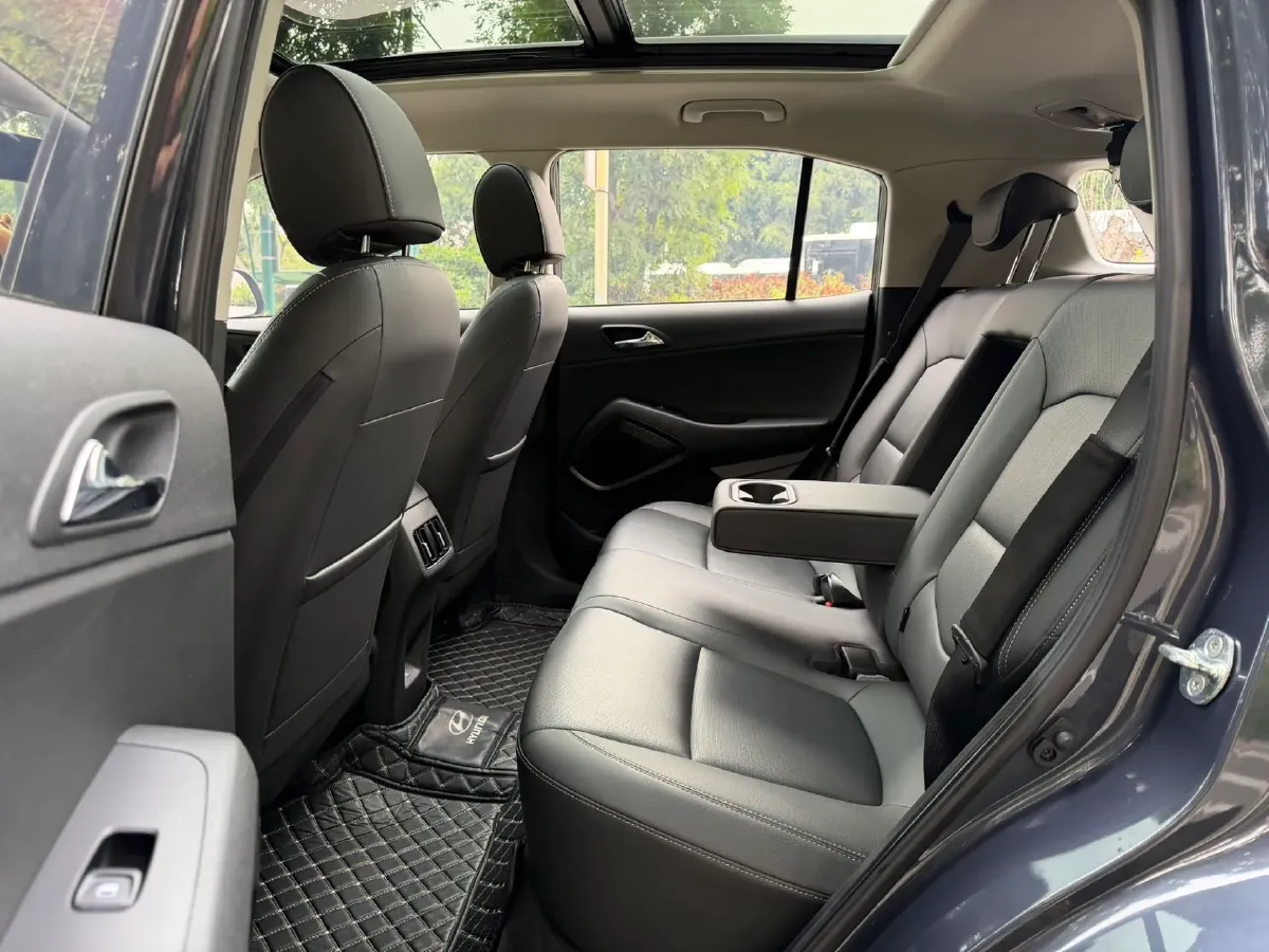 2021 Hyundai ix35 1.4T 140HP L4 7DCT,autocango,china used car exporter,china ev exporter,chinese used car exporter,chinese used ev exporter