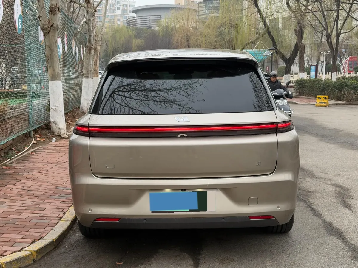 2023 Li L7 Range Extended 154HP REEV 40.9KWH,autocango,china used car exporter,china ev exporter,chinese used car exporter,chinese used ev exporter