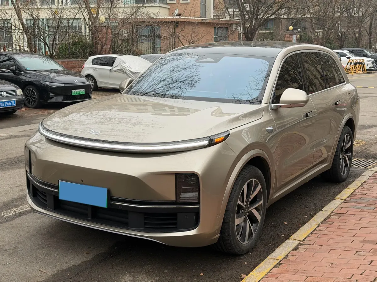 2023 Li L7 Range Extended 154HP REEV 40.9KWH,autocango,china used car exporter,china ev exporter,chinese used car exporter,chinese used ev exporter