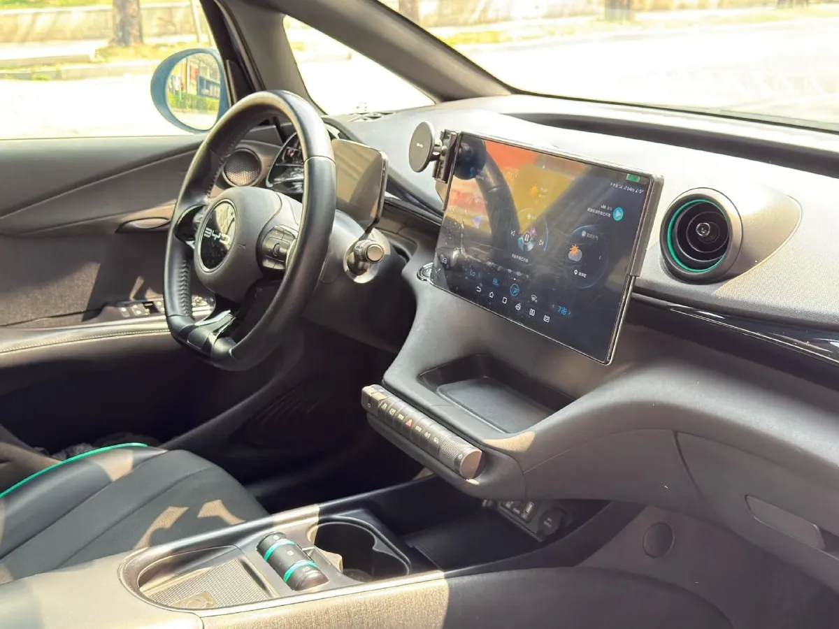 2023 BYD Dolphin BEV 44.928KWH,autocango,china used car exporter,china ev exporter,chinese used car exporter,chinese used ev exporter