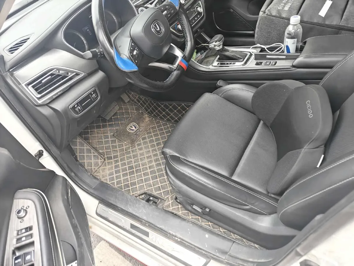 2021 ChangAn Raeton CC 1.5T 180HP L4 7DCT,autocango,china used car exporter,china ev exporter,chinese used car exporter,chinese used ev exporter