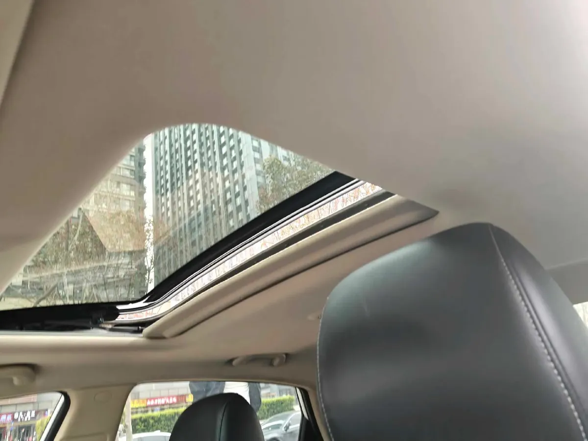 2021 ChangAn Raeton CC 1.5T 180HP L4 7DCT,autocango,china used car exporter,china ev exporter,chinese used car exporter,chinese used ev exporter