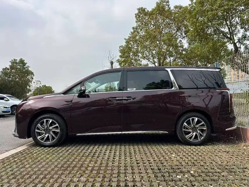 2022 MAXUS G90 2.0T 234HP L4 8AT,autocango,china used car exporter,china ev exporter,chinese used car exporter,chinese used ev exporter