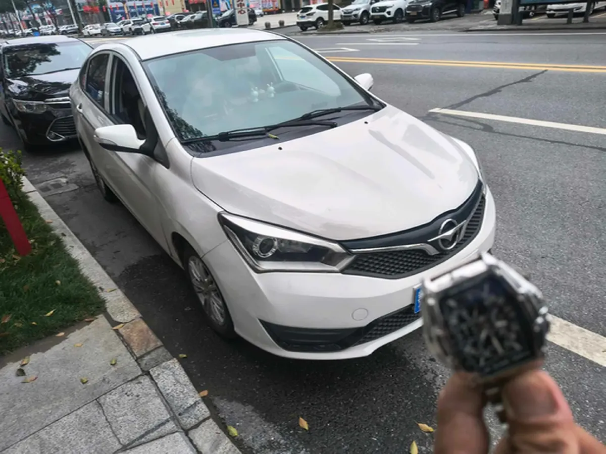 2017 HaiMa M3 1.5L 112HP L4 5MT,autocango,china used car exporter,china ev exporter,chinese used car exporter,chinese used ev exporter